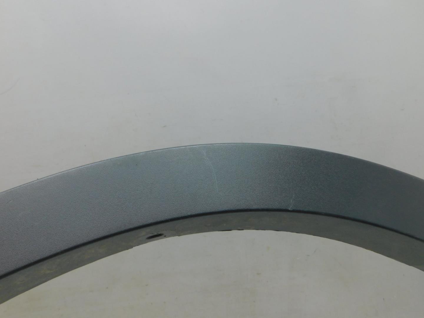 Накладка заднего крыла правого