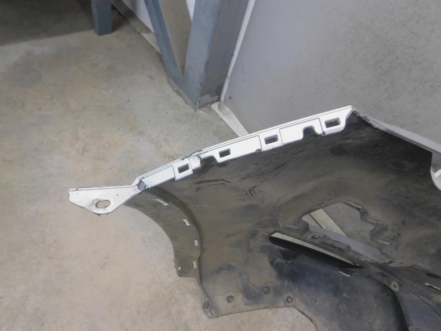 Бампер передний