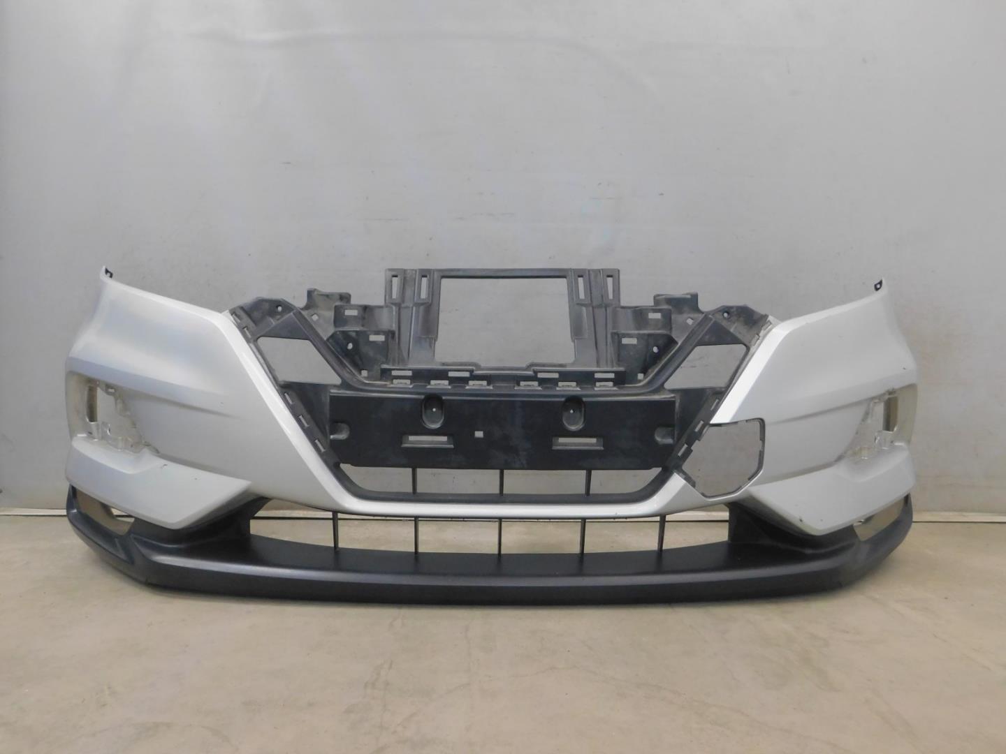 Бампер передний