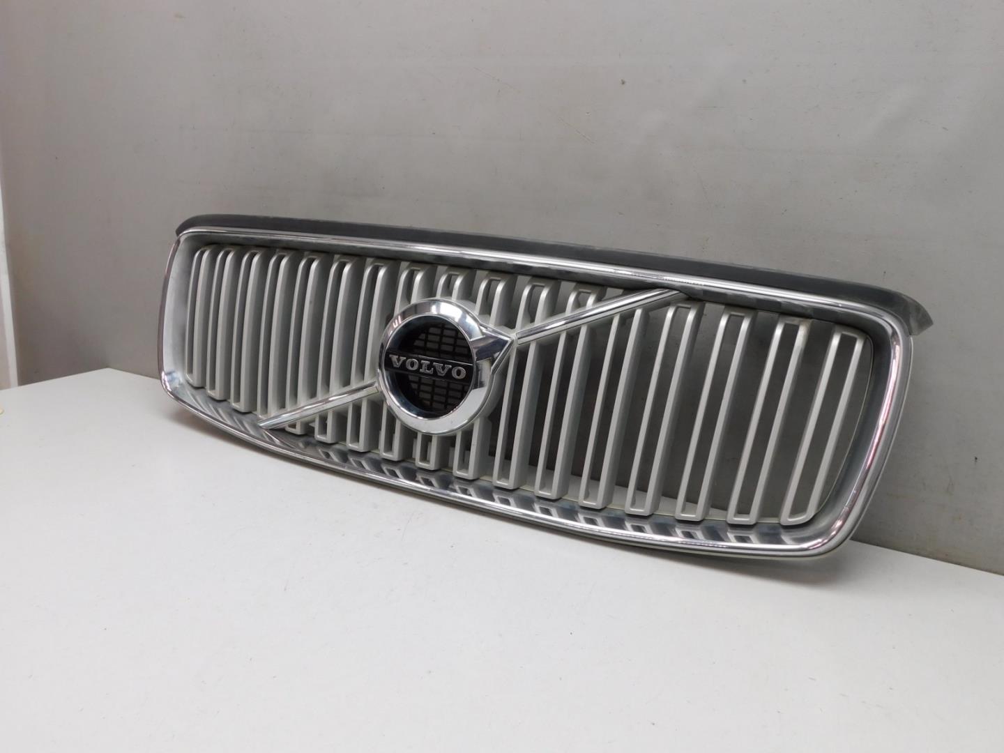 Решетка радиатора