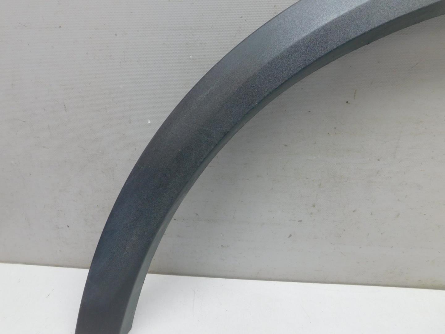 Накладка заднего крыла левого