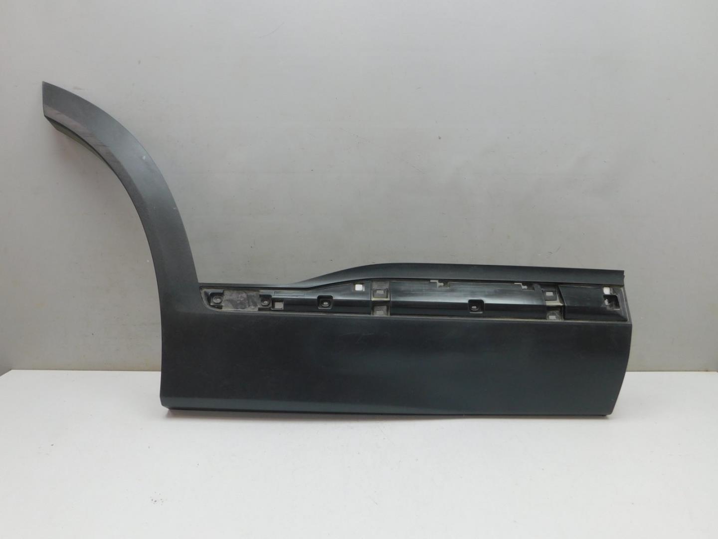 Накладка двери задней правой