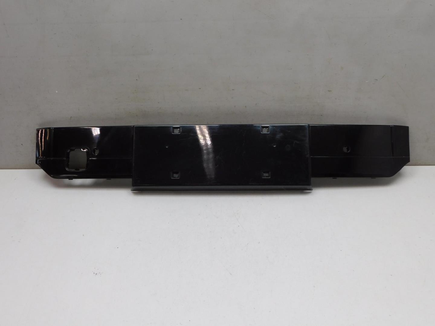 Накладка переднего бампера