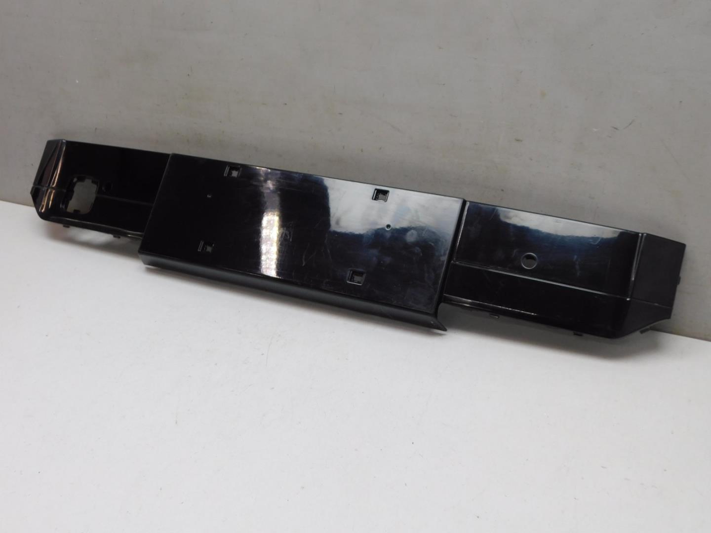 Накладка переднего бампера