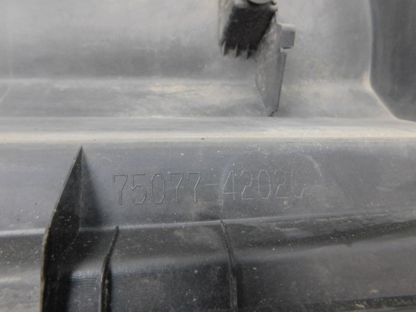 Накладка двери задней правой