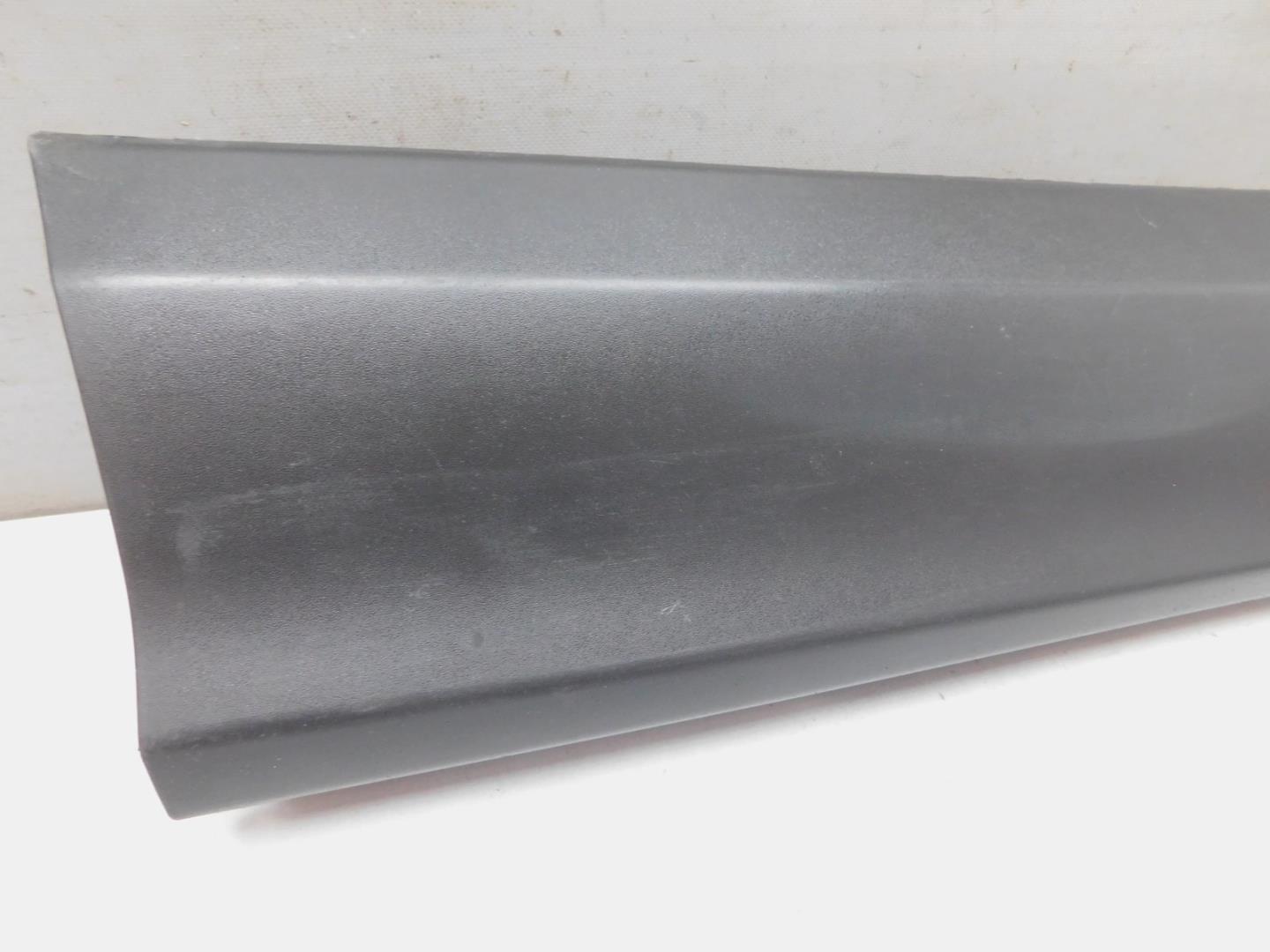 Накладка двери задней правой