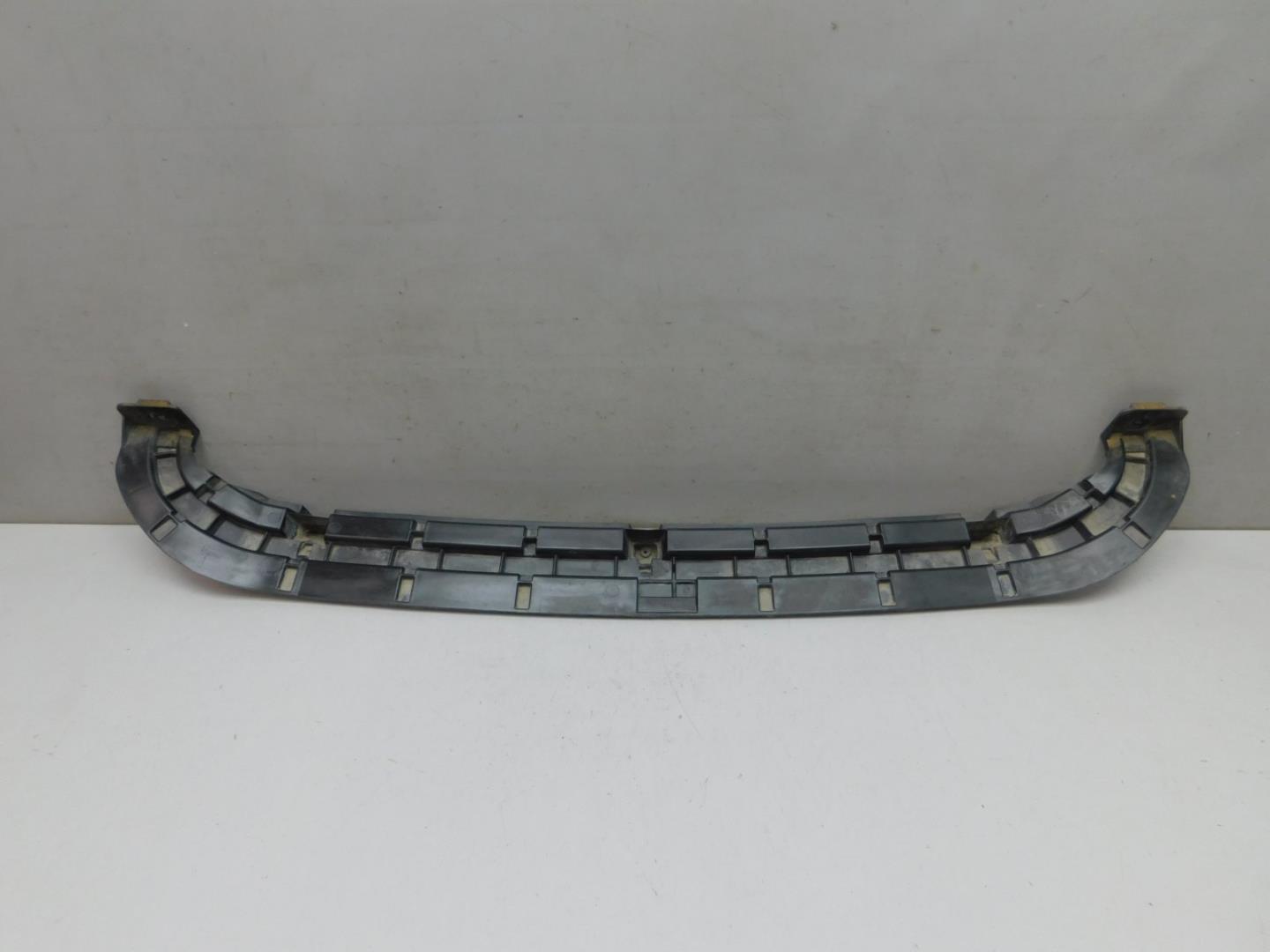 Усилитель переднего бампера