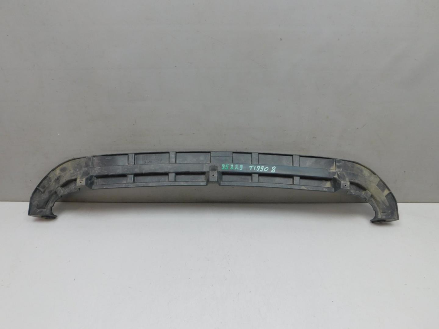 Усилитель переднего бампера