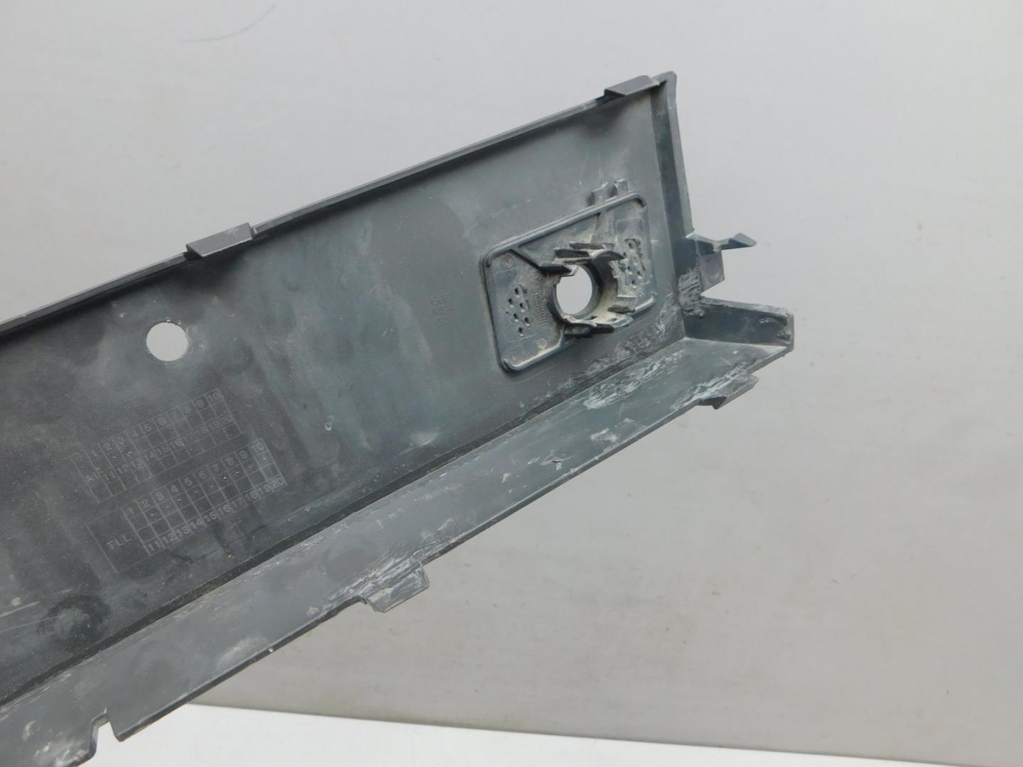 Накладка переднего бампера