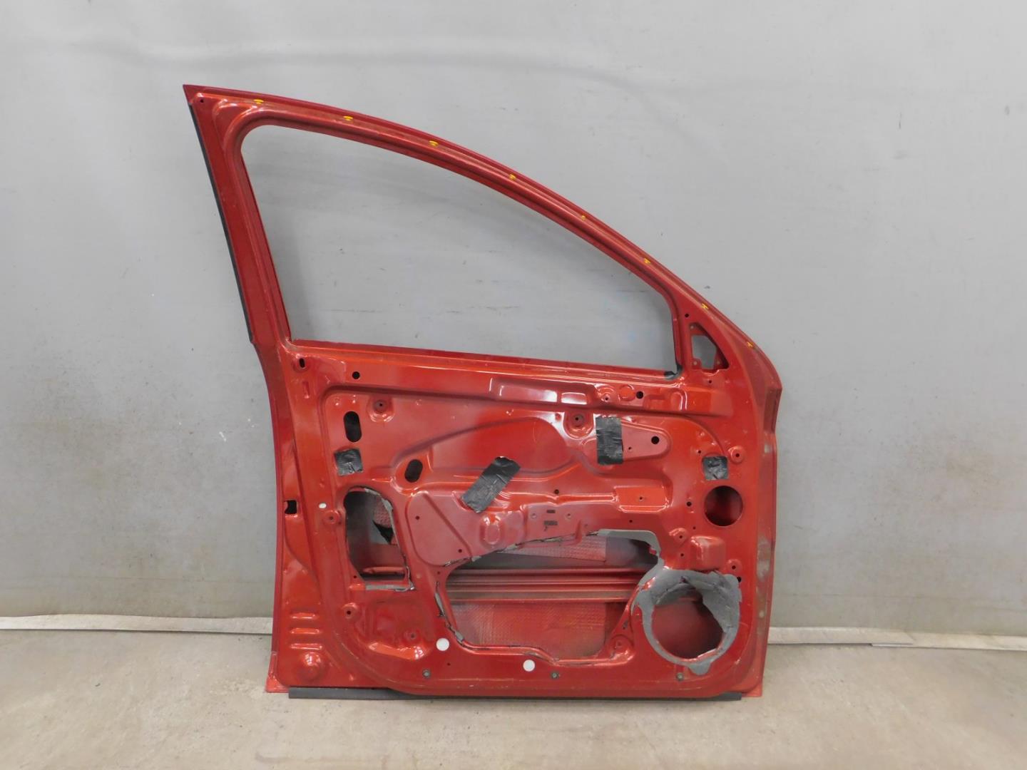 Дверь передняя левая