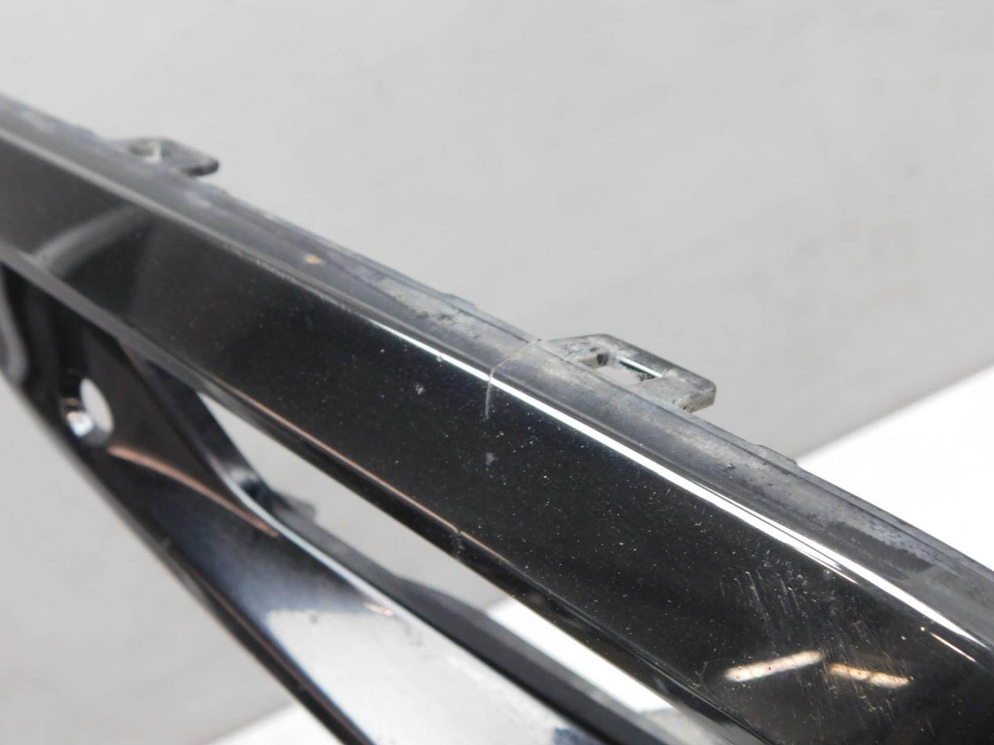 Накладка переднего бампера