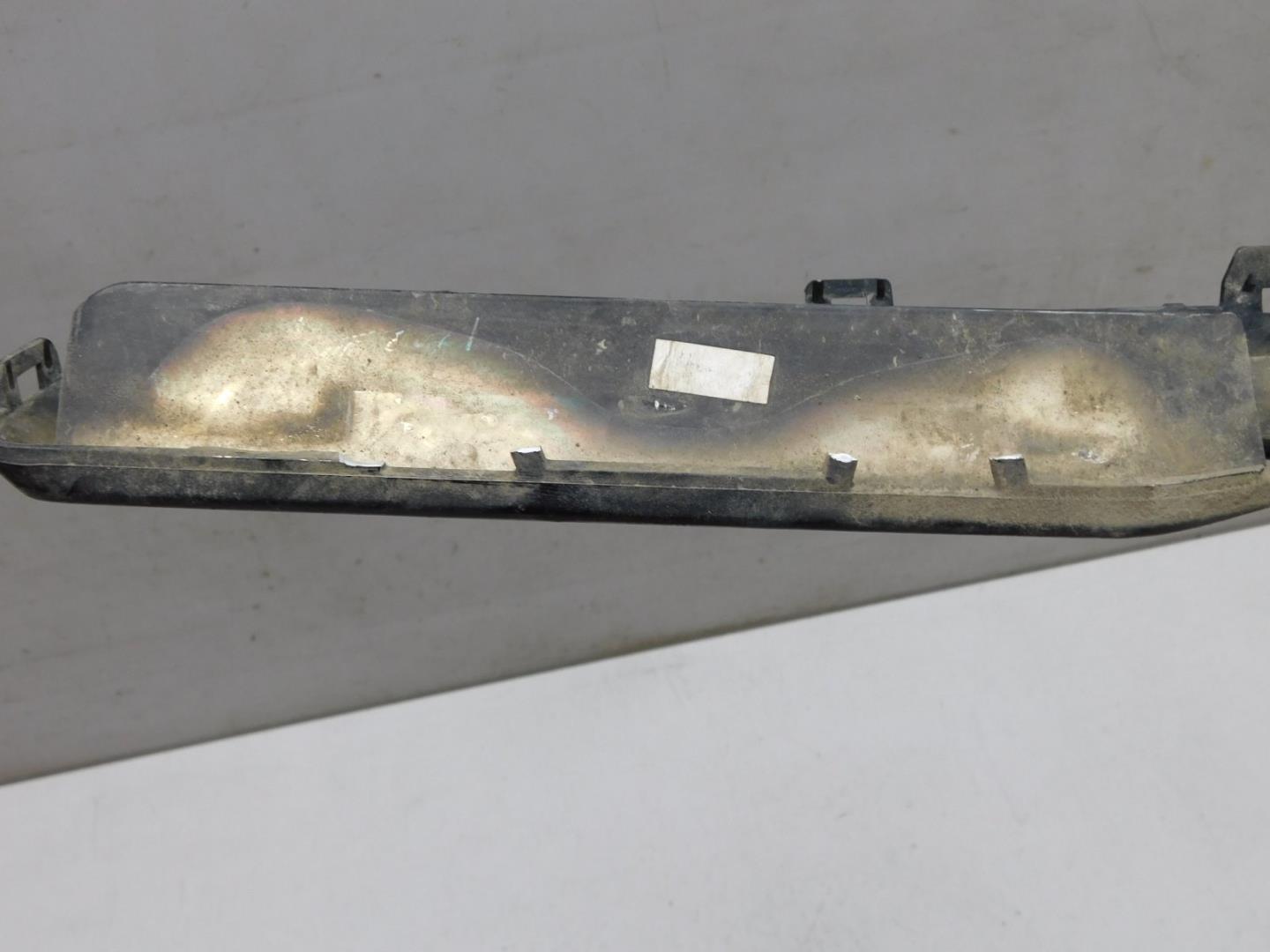 Накладка переднего бампера