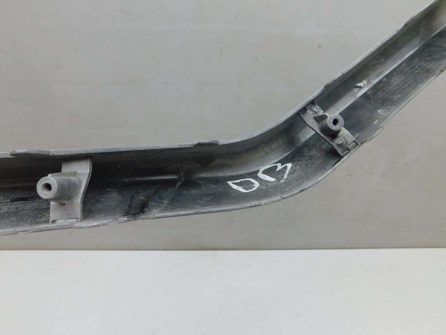 Накладка переднего бампера