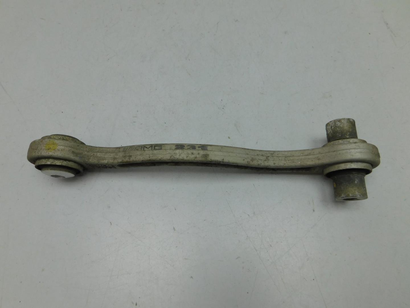 Рычаг задний нижний левый