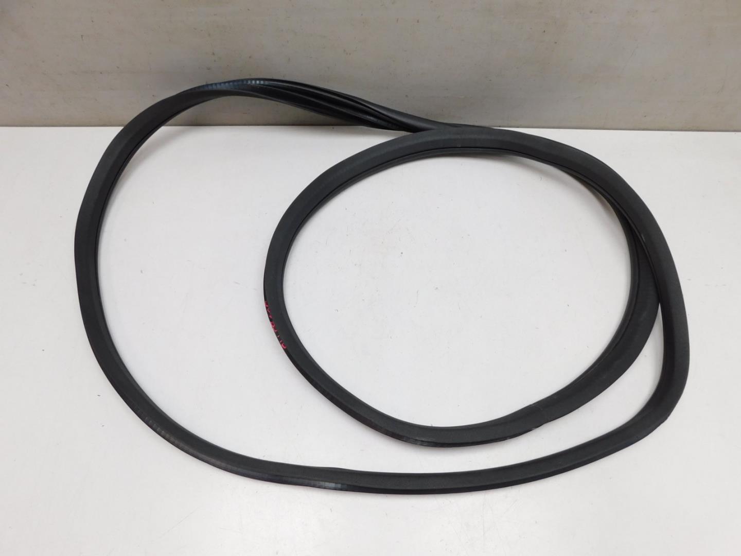 Уплотнитель двери