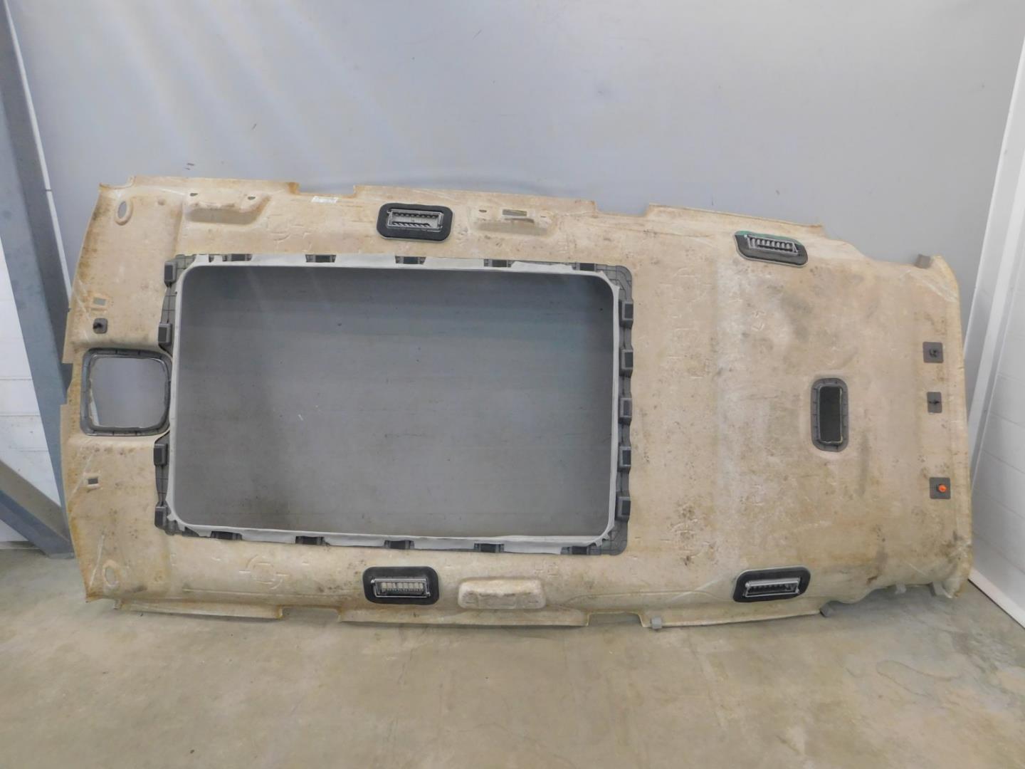 Обшивка потолка