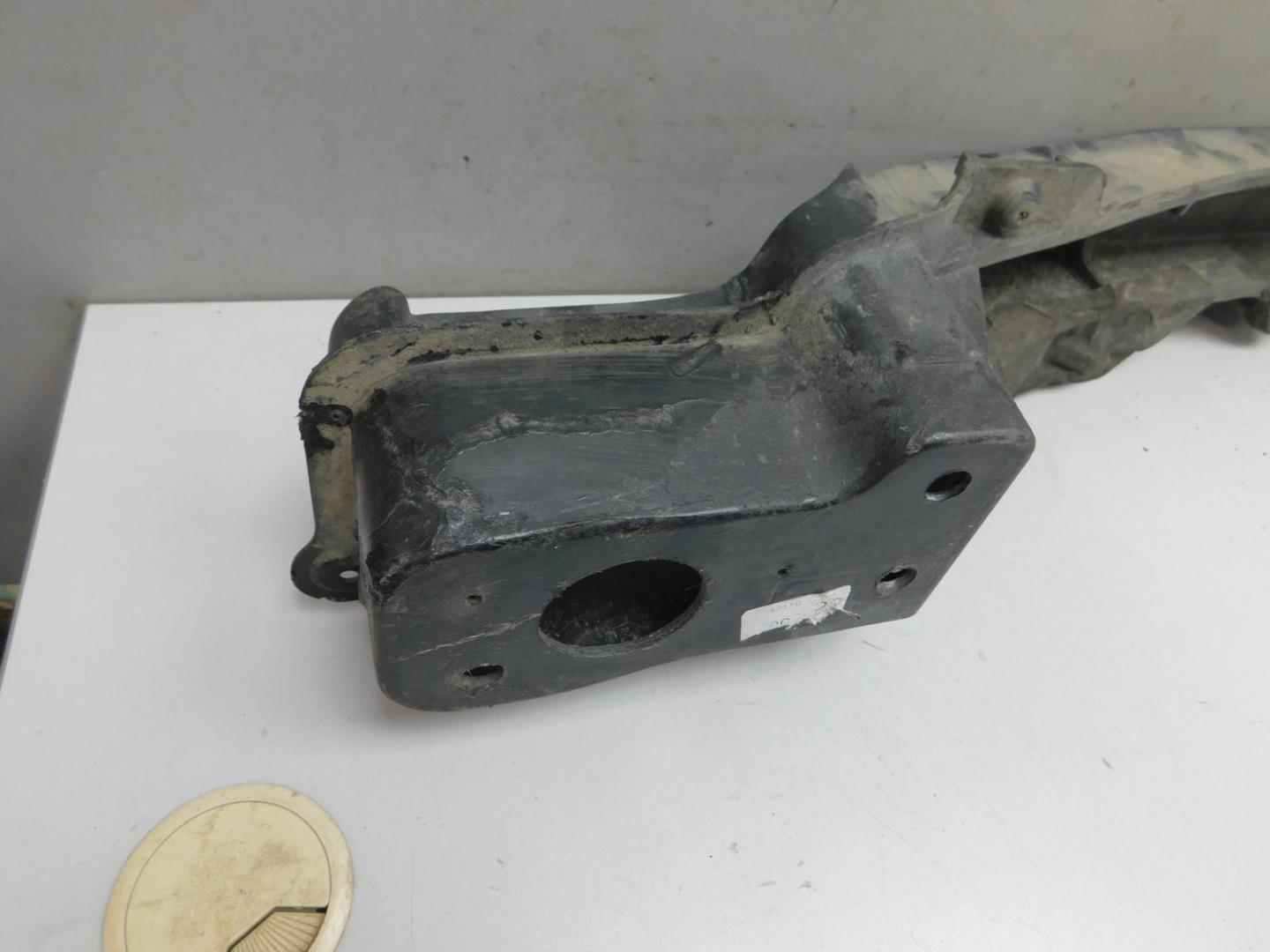 Усилитель заднего бампера