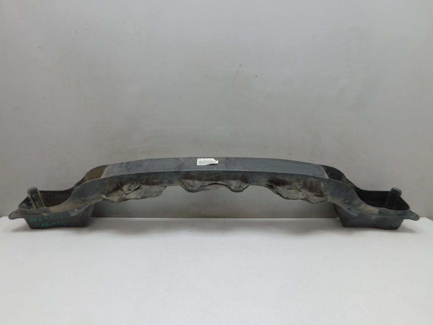 Усилитель заднего бампера