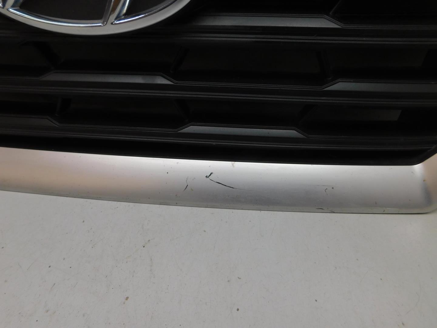 Решетка радиатора