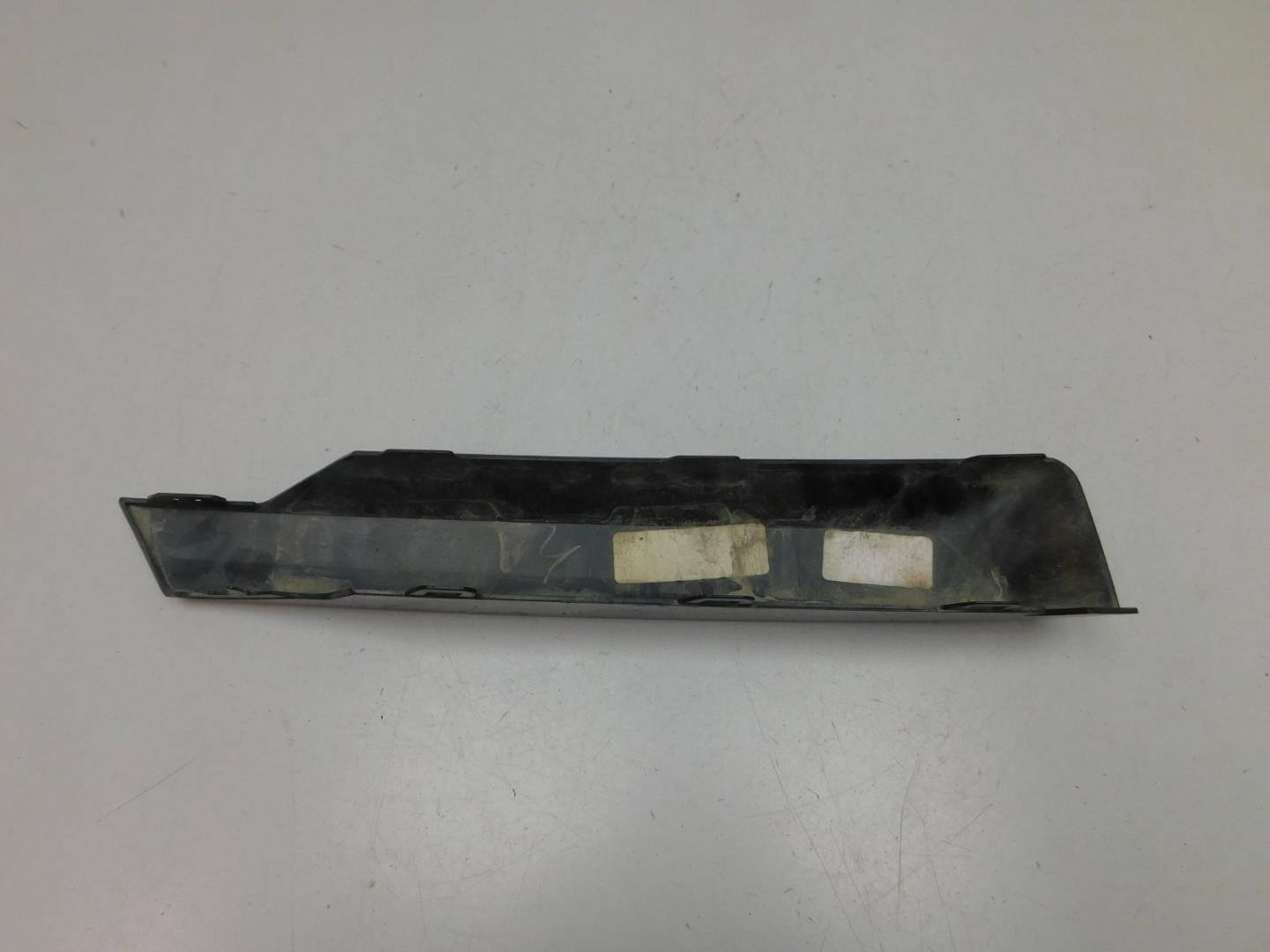 Накладка переднего бампера