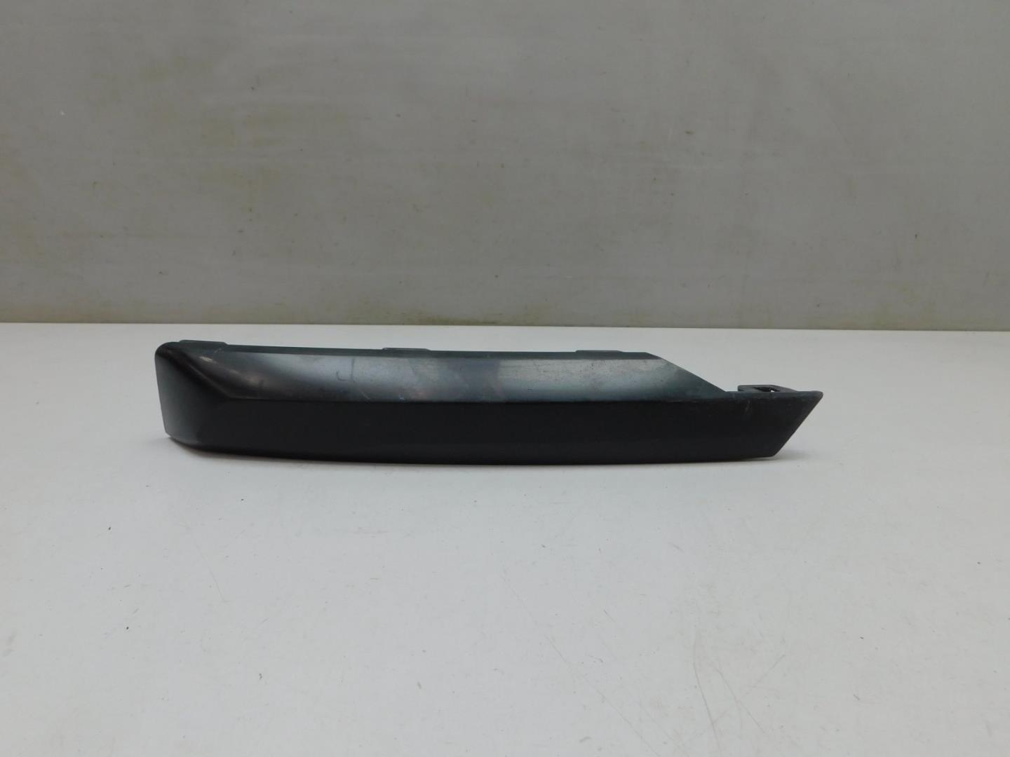 Накладка переднего бампера