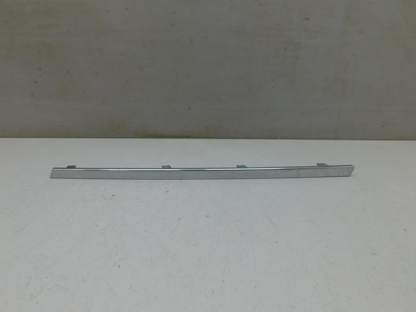 Накладка на решетку радиатора