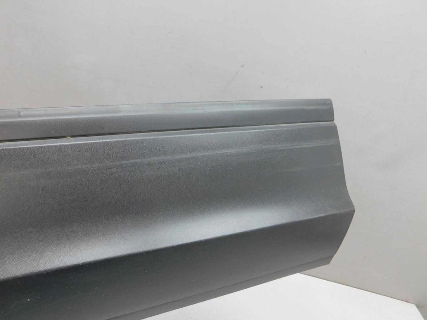 Накладка двери задней правой