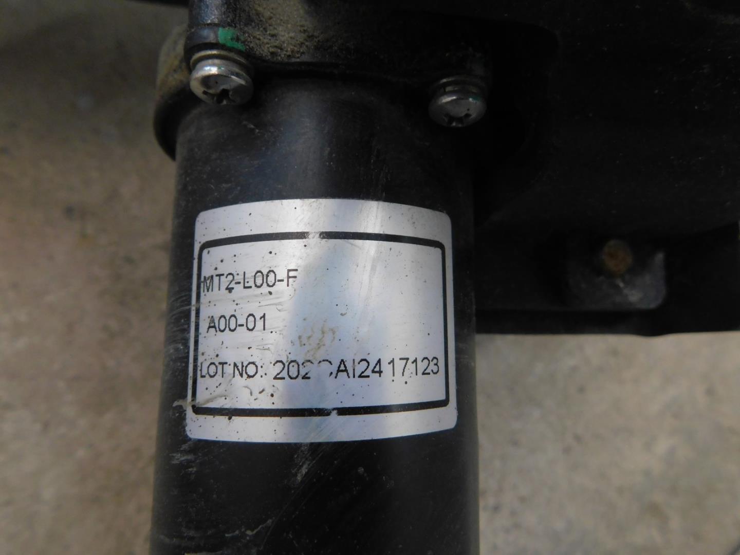 Подножка левая