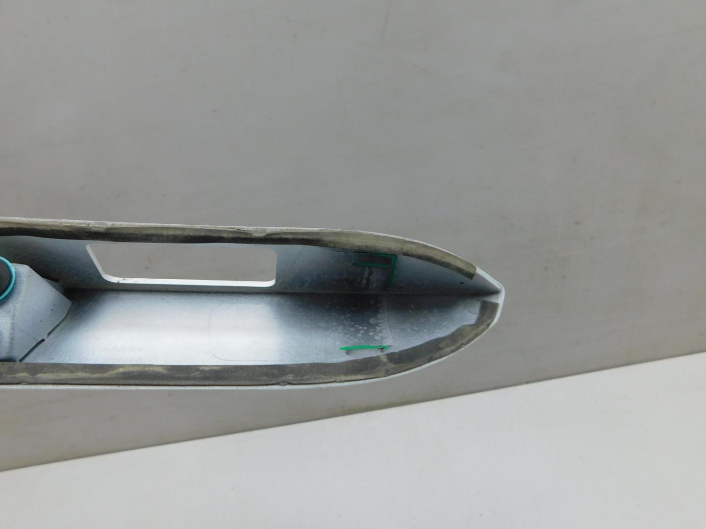 Накладка двери багажника