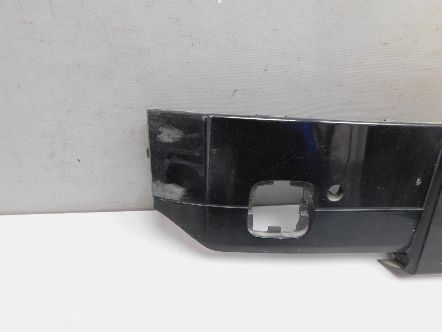 Накладка переднего бампера