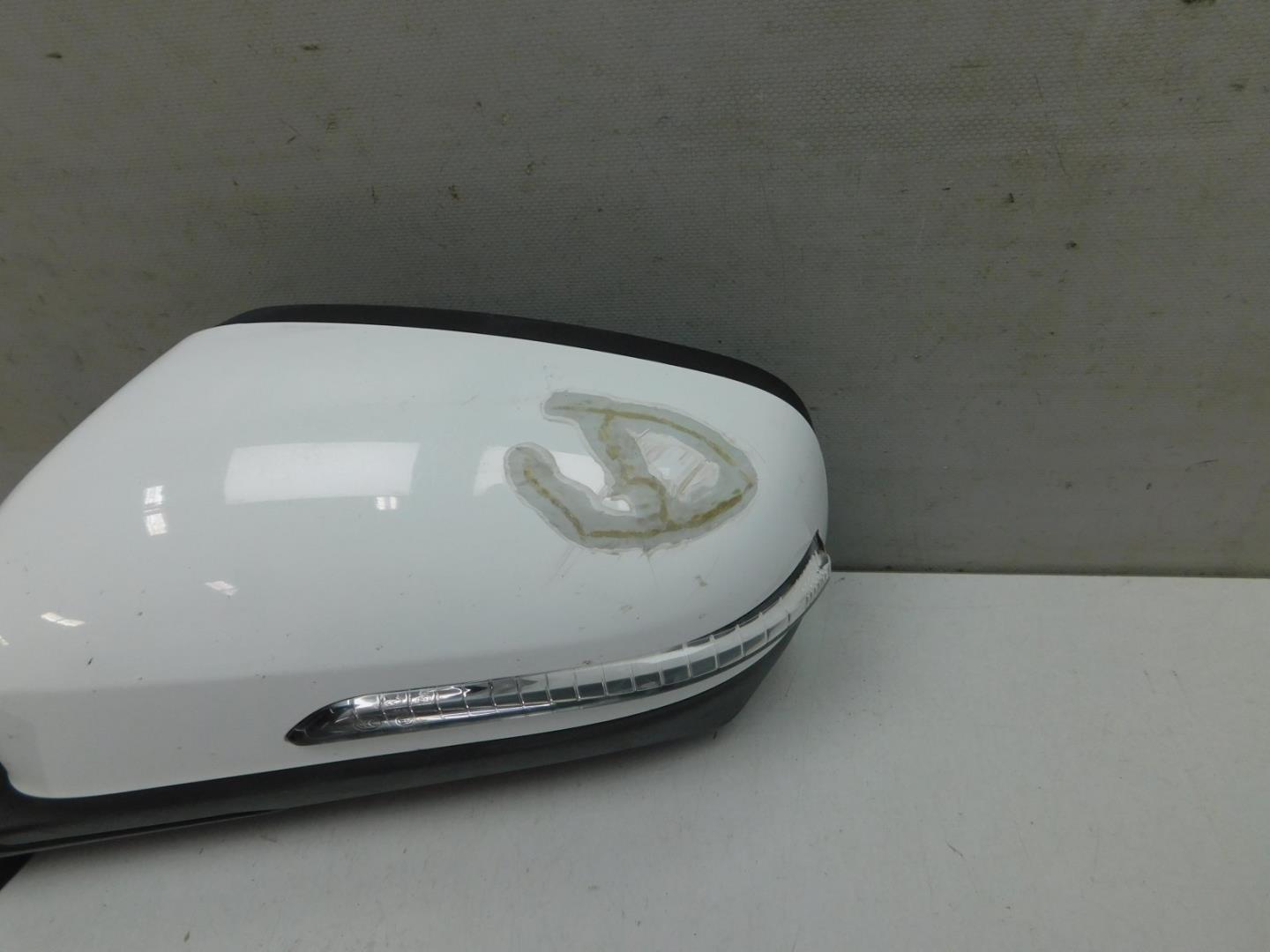 Зеркало левое электрическое