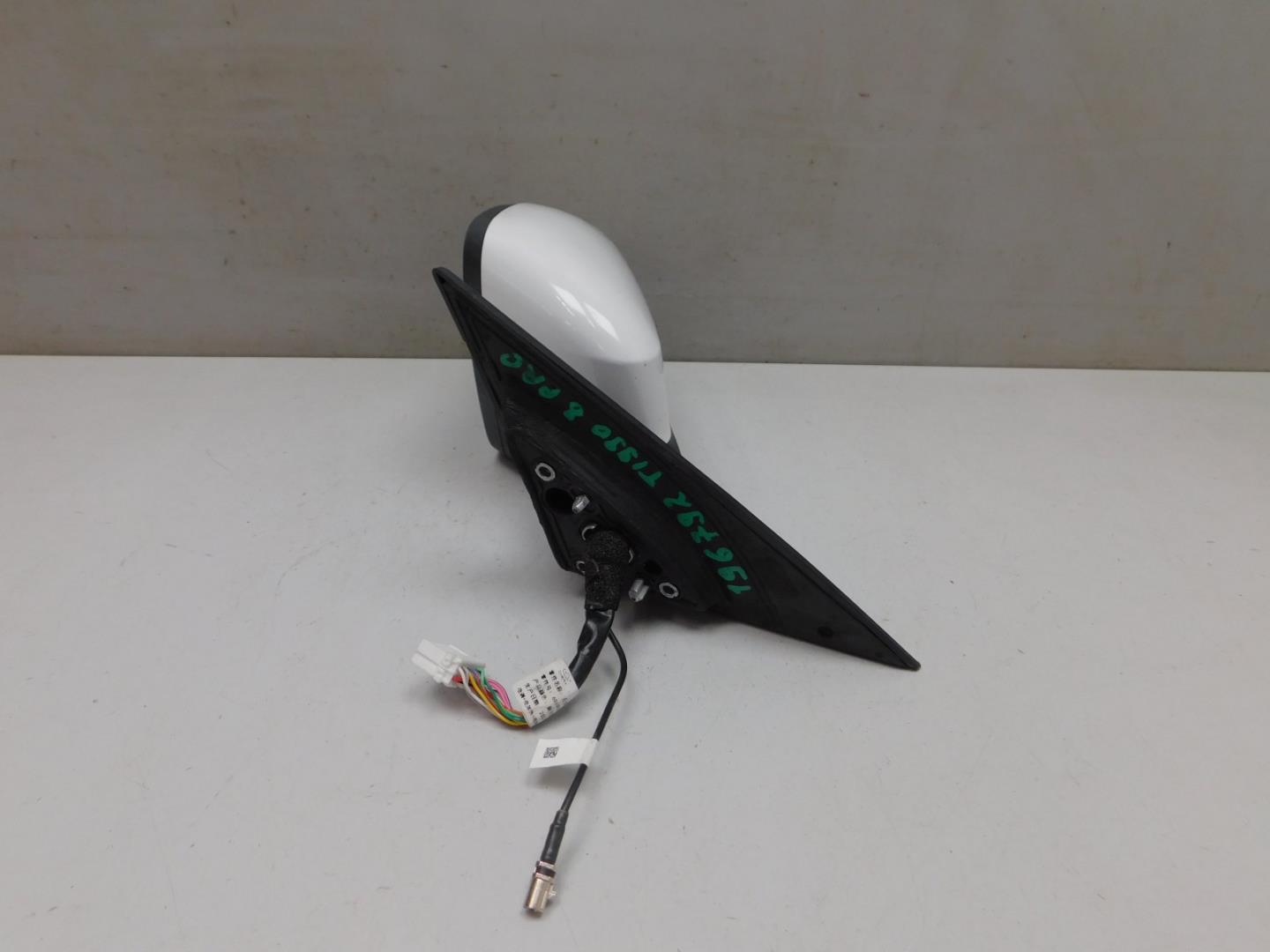 Зеркало левое электрическое