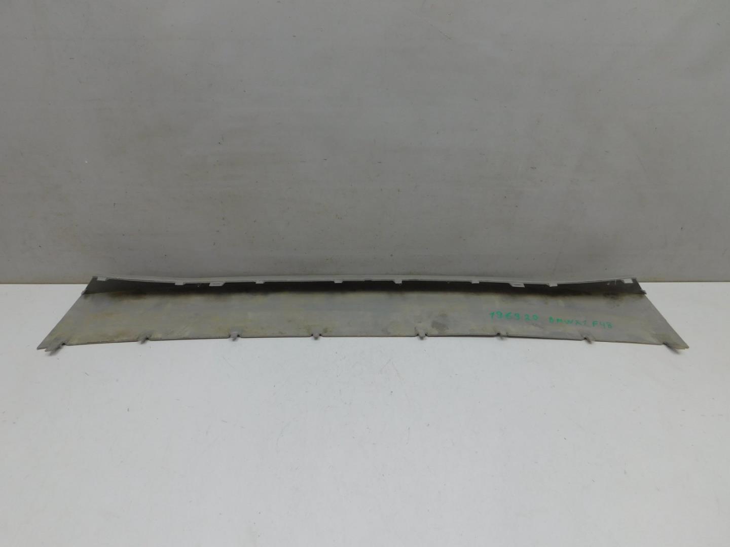 Накладка переднего бампера