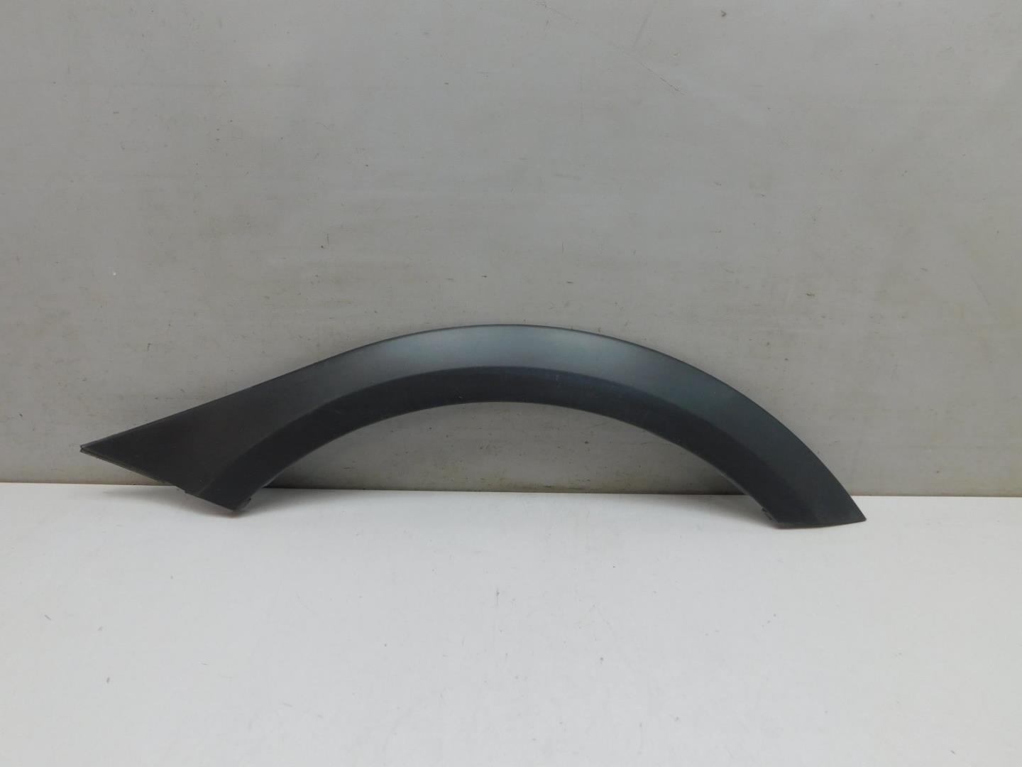 Накладка заднего крыла правого