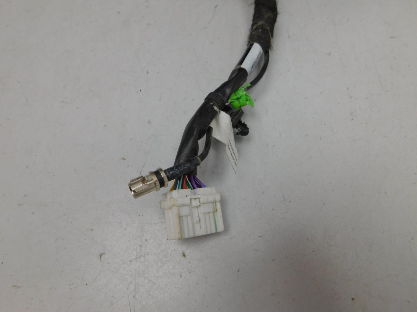 Зеркало левое электрическое