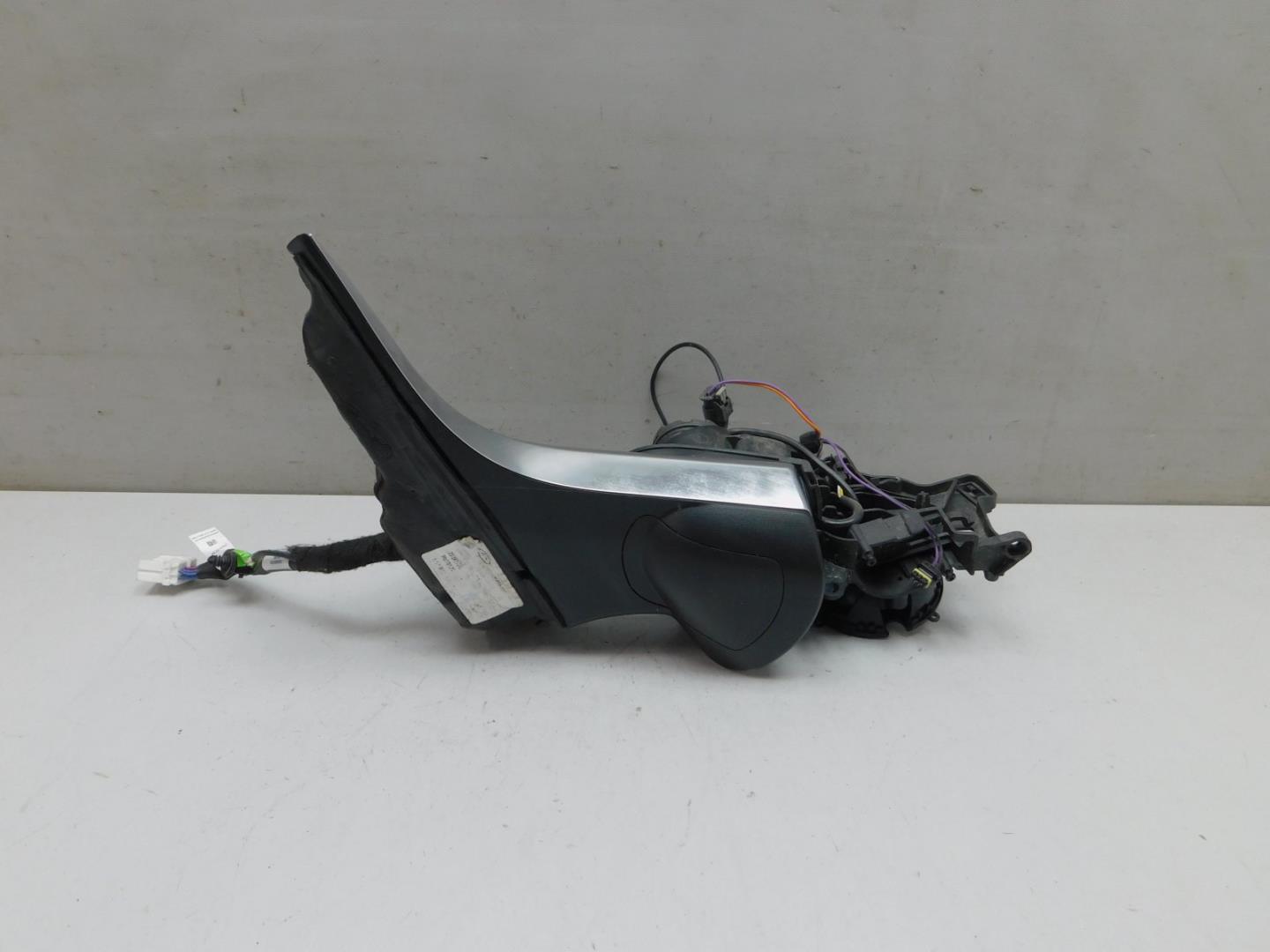 Зеркало левое электрическое