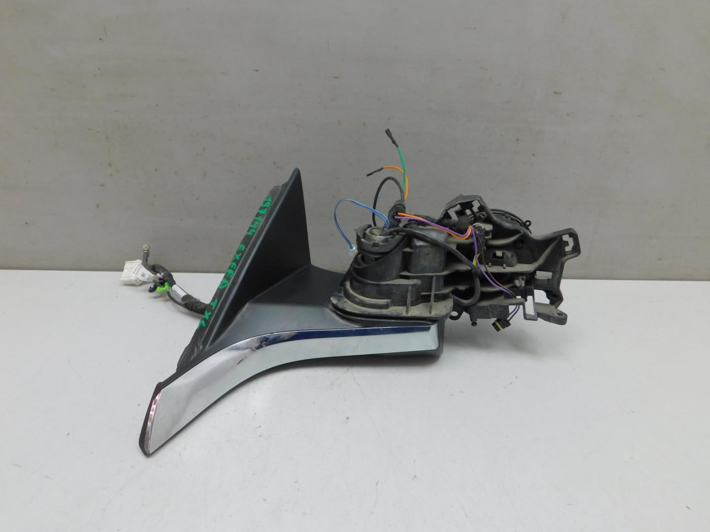 Зеркало левое электрическое