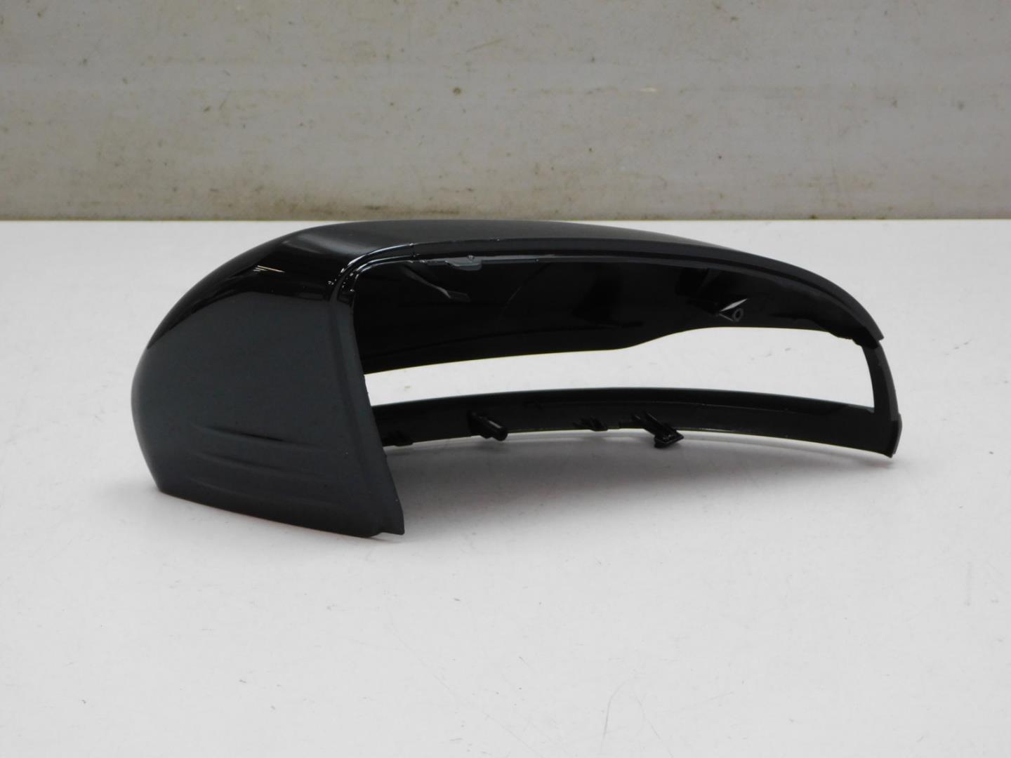 Накладка зеркала правого