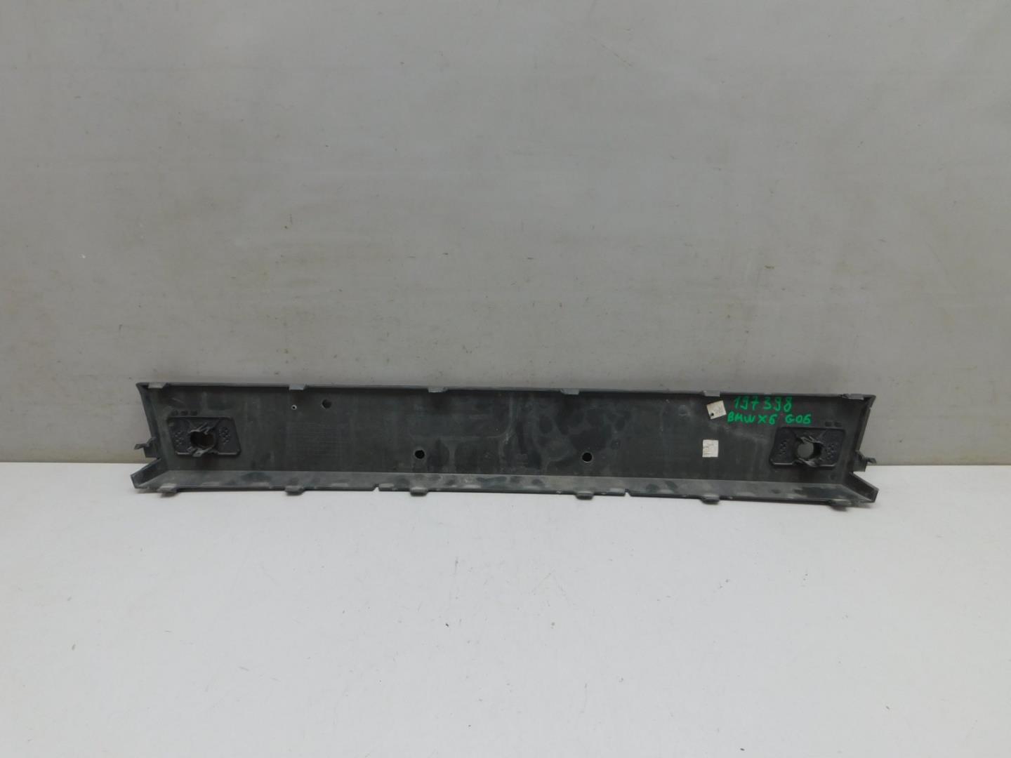 Накладка переднего бампера