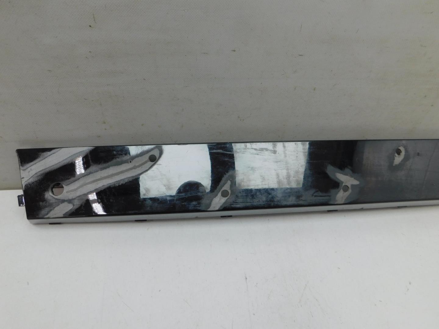 Накладка переднего бампера