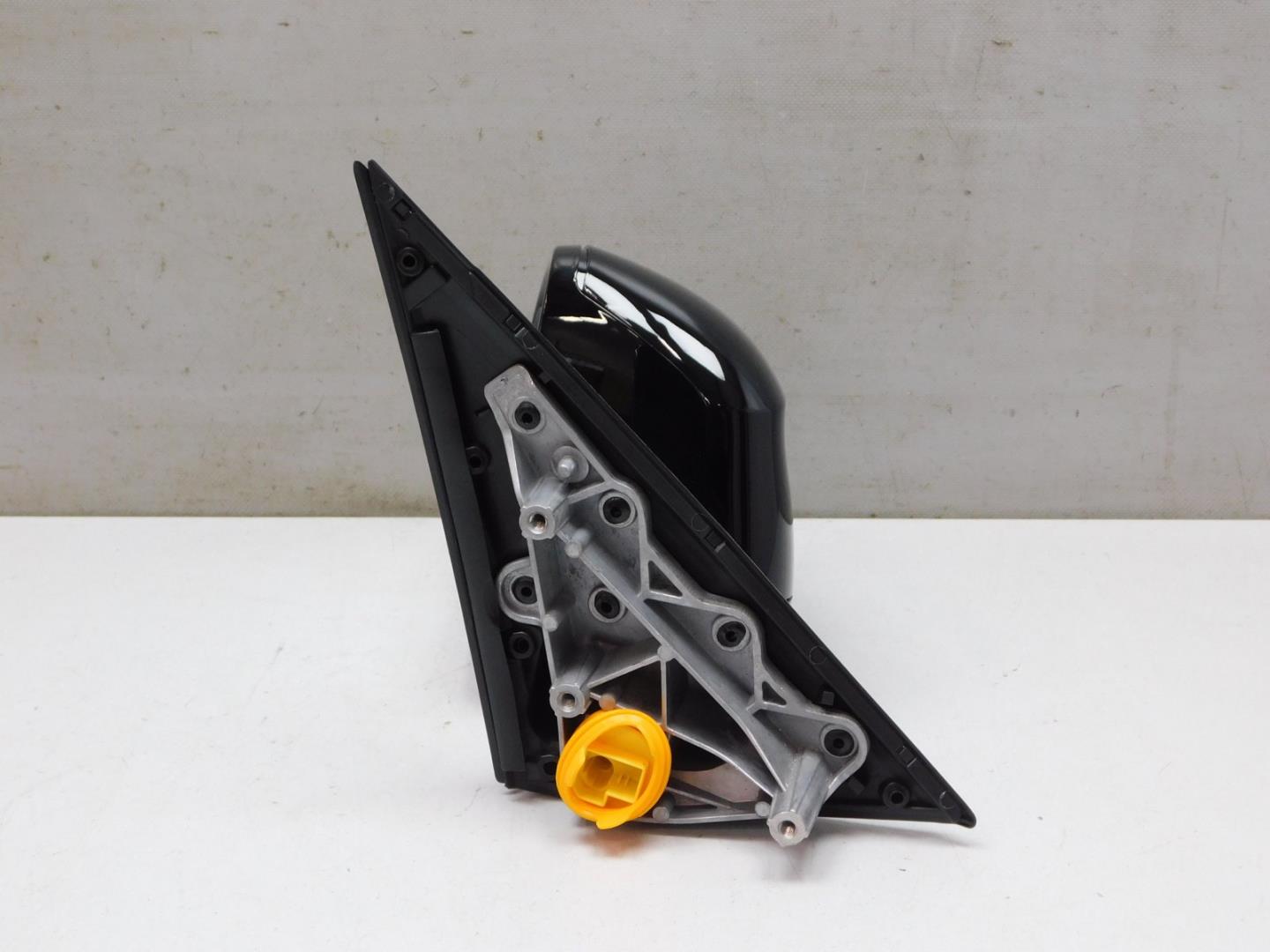 Зеркало левое электрическое