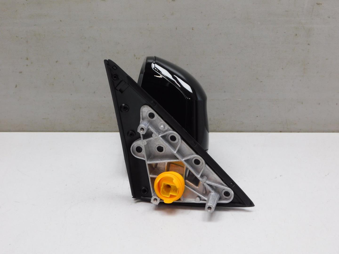 Зеркало левое электрическое