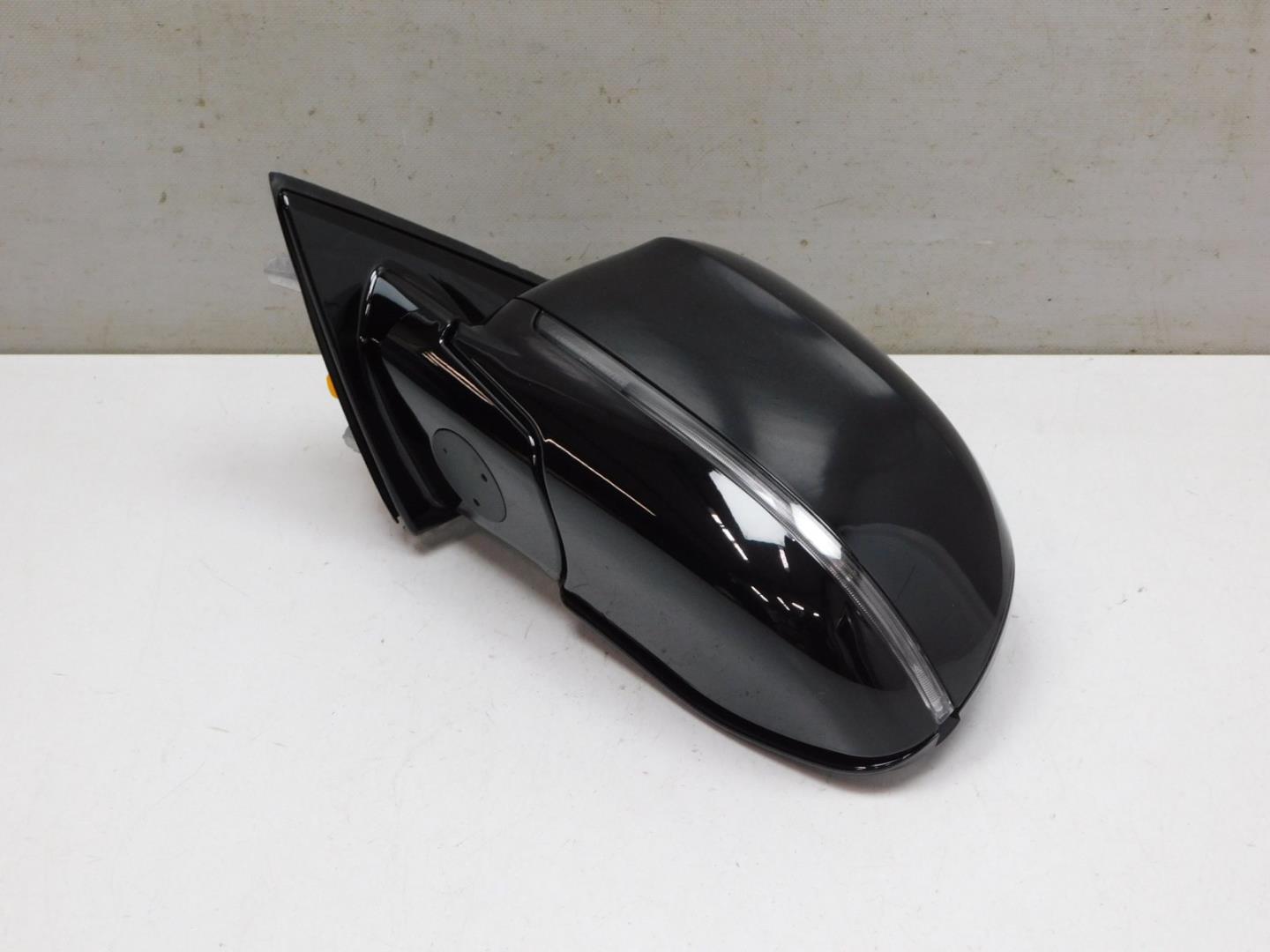 Зеркало левое электрическое