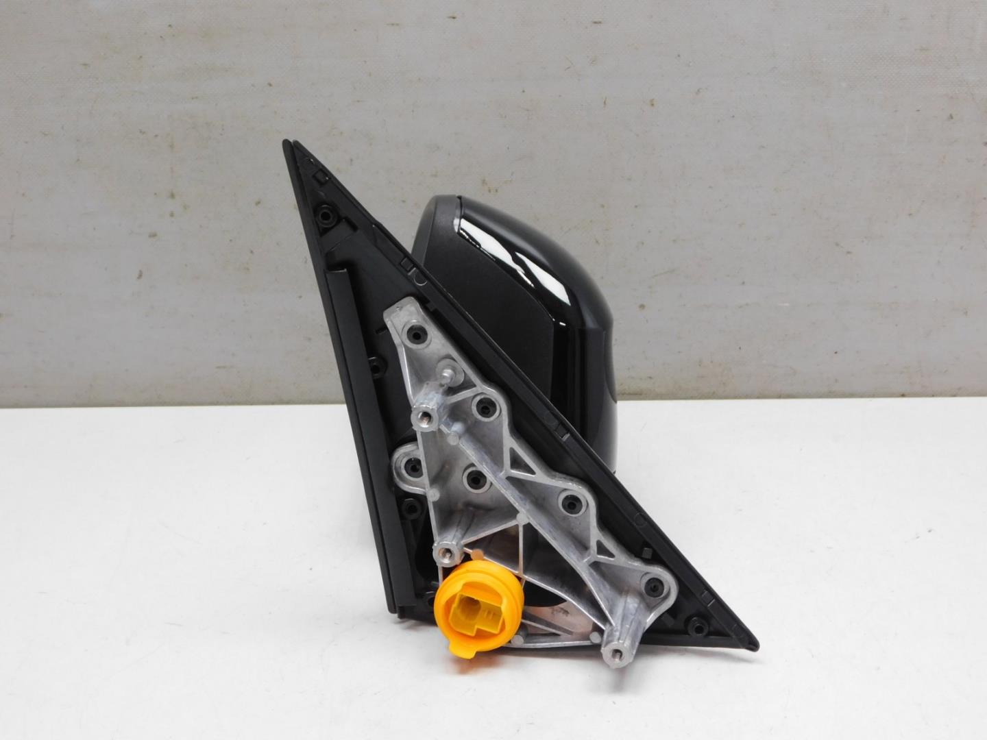 Зеркало левое электрическое