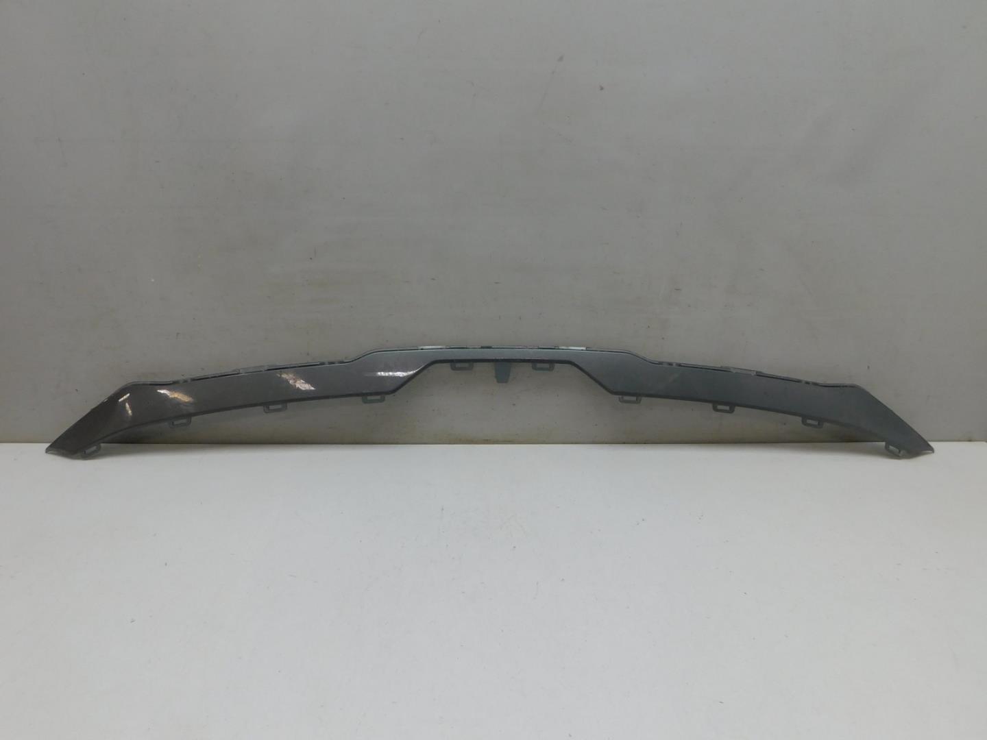 Накладка переднего бампера