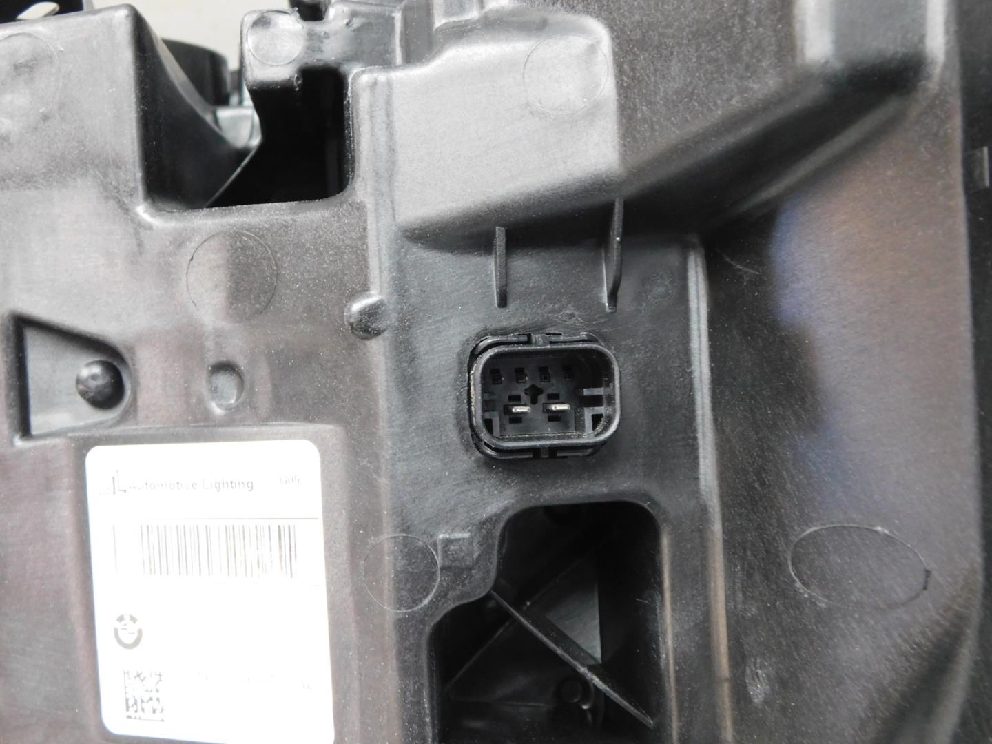 Фара правая