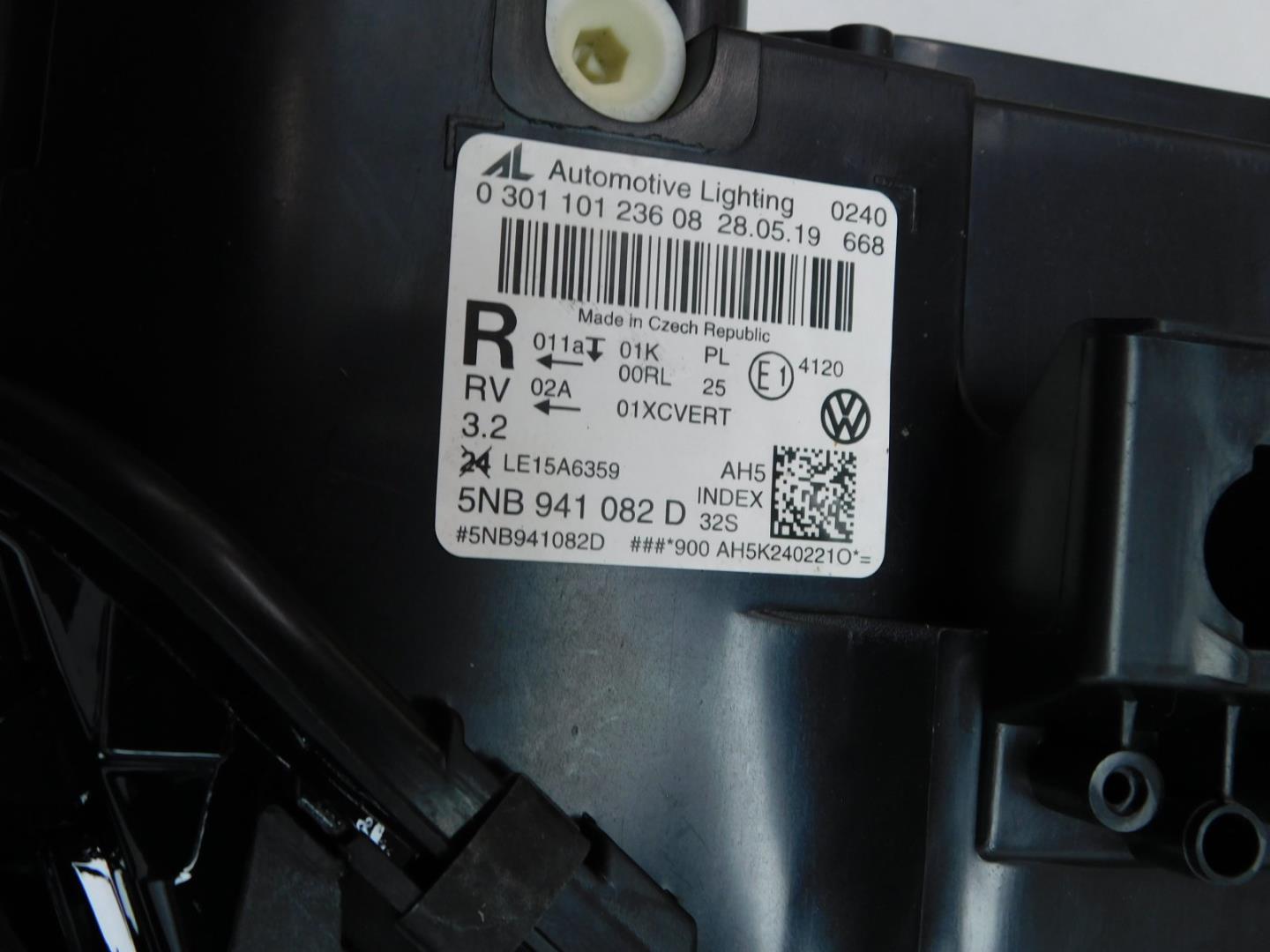 Фара правая