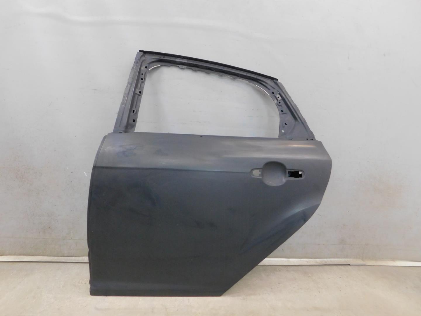 Дверь задняя левая