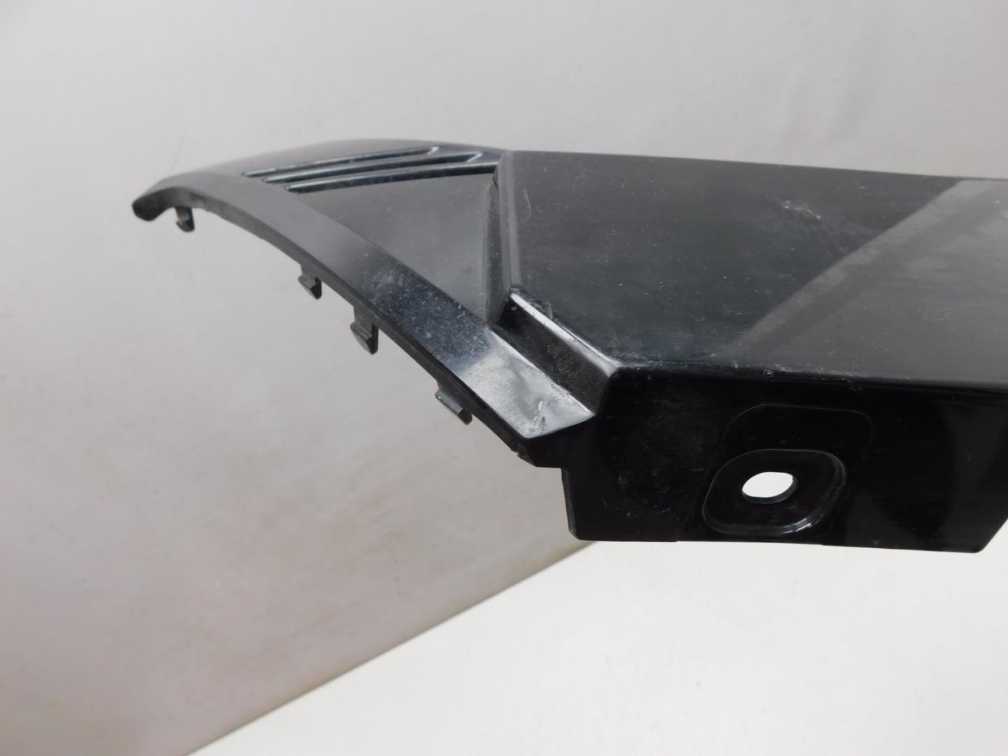 Накладка переднего бампера