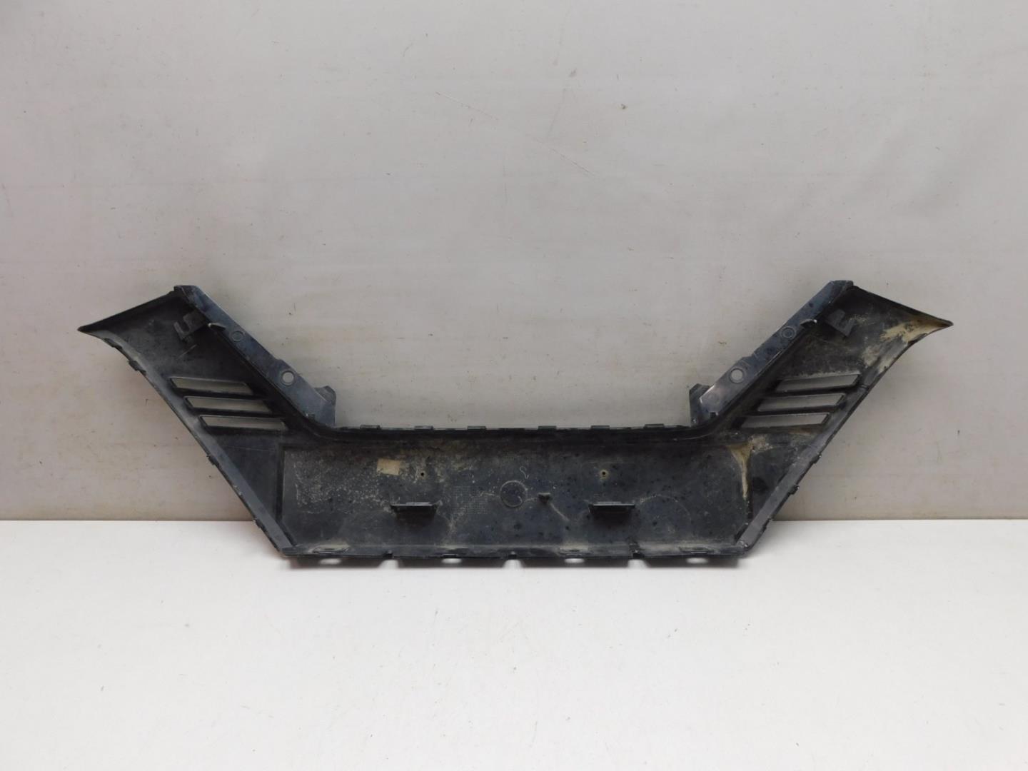 Накладка переднего бампера